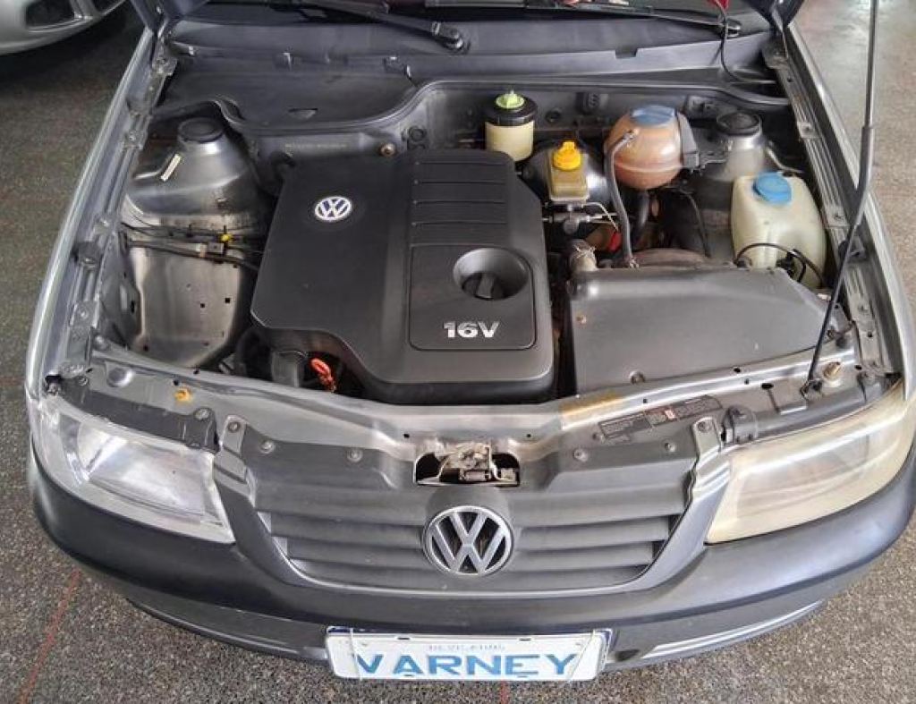 Volkswagen / Gol Power 1.0 4 Portas Modelo 2003 imagem 15
