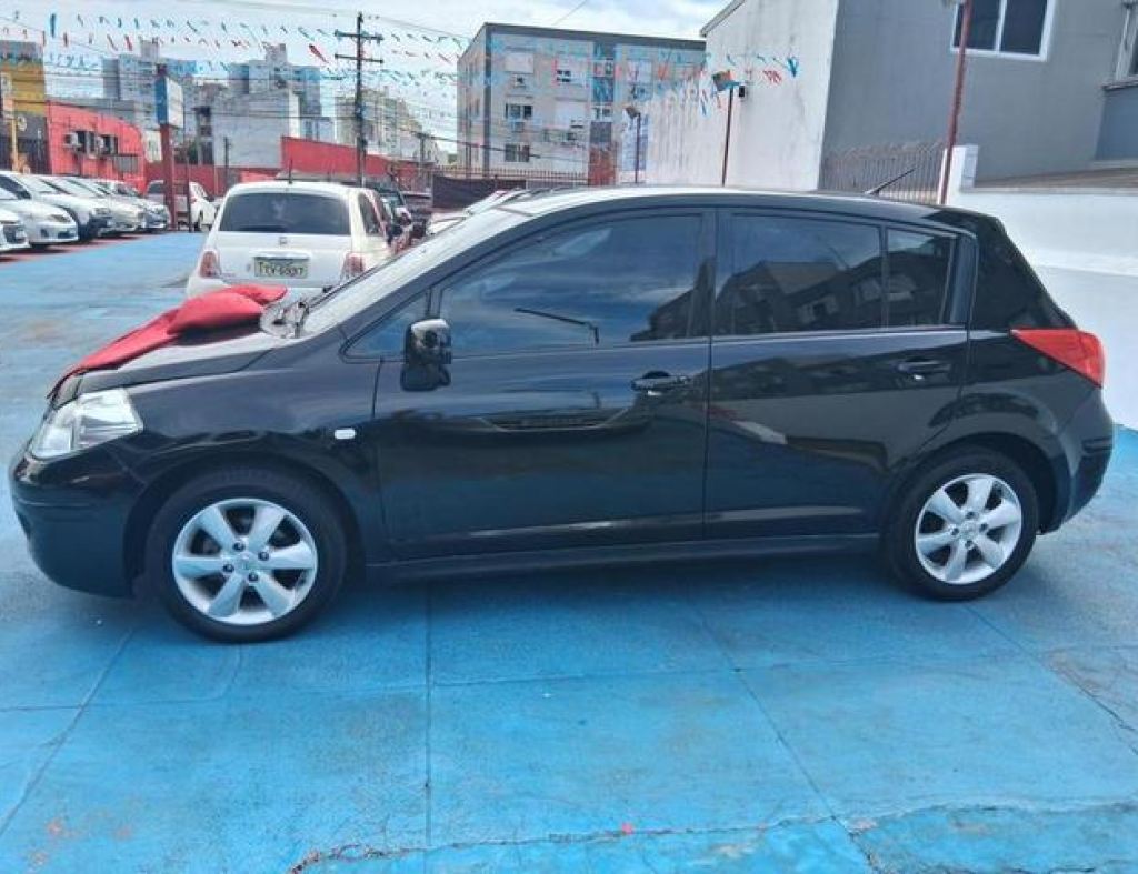 Nissan / Tiida S 1.8 Flex 4 Portas Modelo 2013 imagem 6