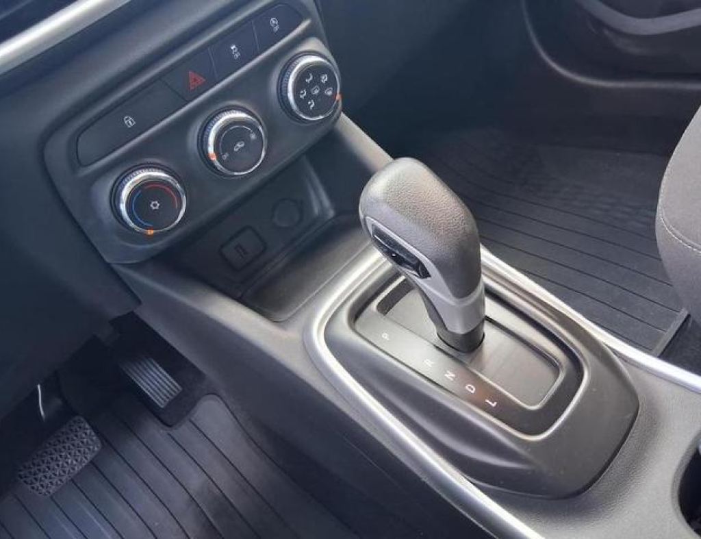 Chevrolet / Tracker Lt 1.0 Turbo Automático Flex 4 Portas Modelo 2022 imagem 17