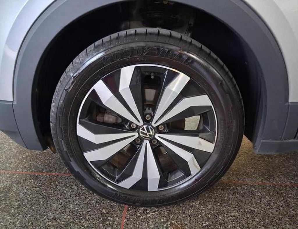 Volkswagem / T-Cross Highline Tsi 1.4 Automático Flex 4 Portas Modelo 2024 imagem 9