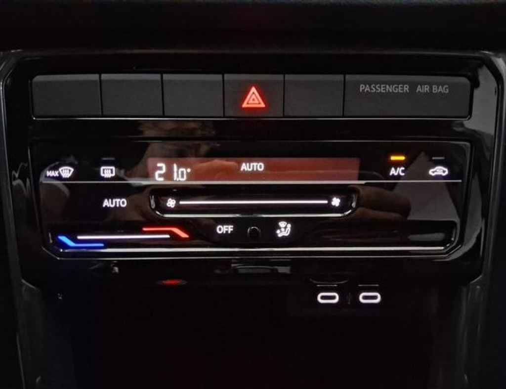 Volkswagem / T-Cross Highline Tsi 1.4 Automático Flex 4 Portas Modelo 2024 imagem 15