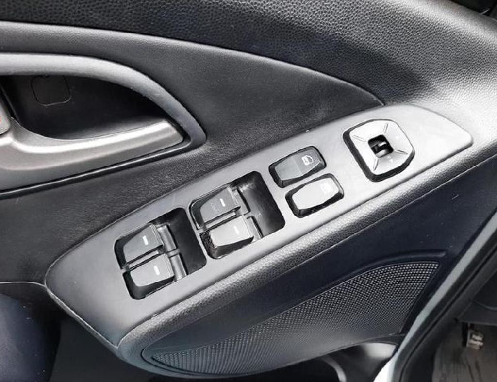 Hyundai / Ix35 2.0 Automático Flex 4 Portas Modelo 2012 imagem 22