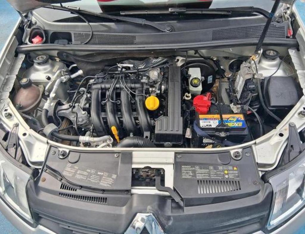 Renault / Sandero Authentic 1.0 Flex 4 Portas Modelo 2016 imagem 9