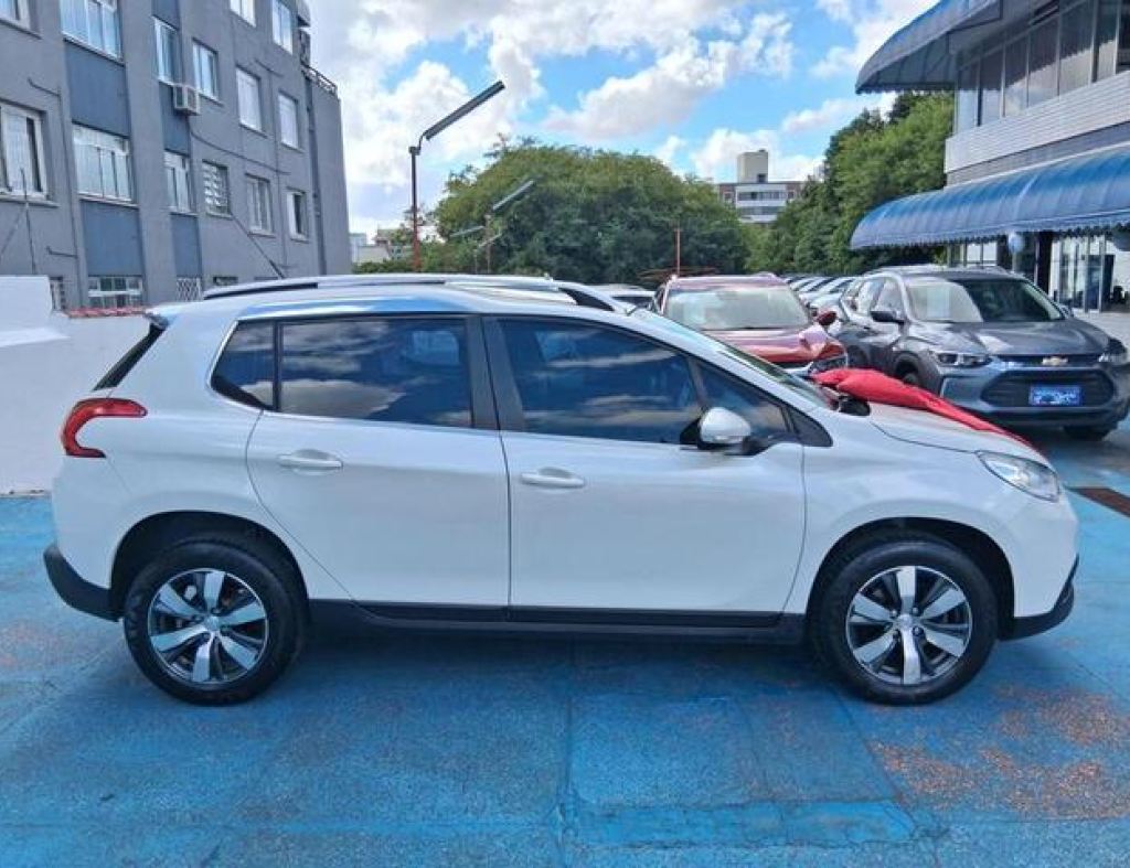 Peugeot / 2008 Griffe 1.6 Automático Flex 4 Portas Modelo 2018 imagem 5