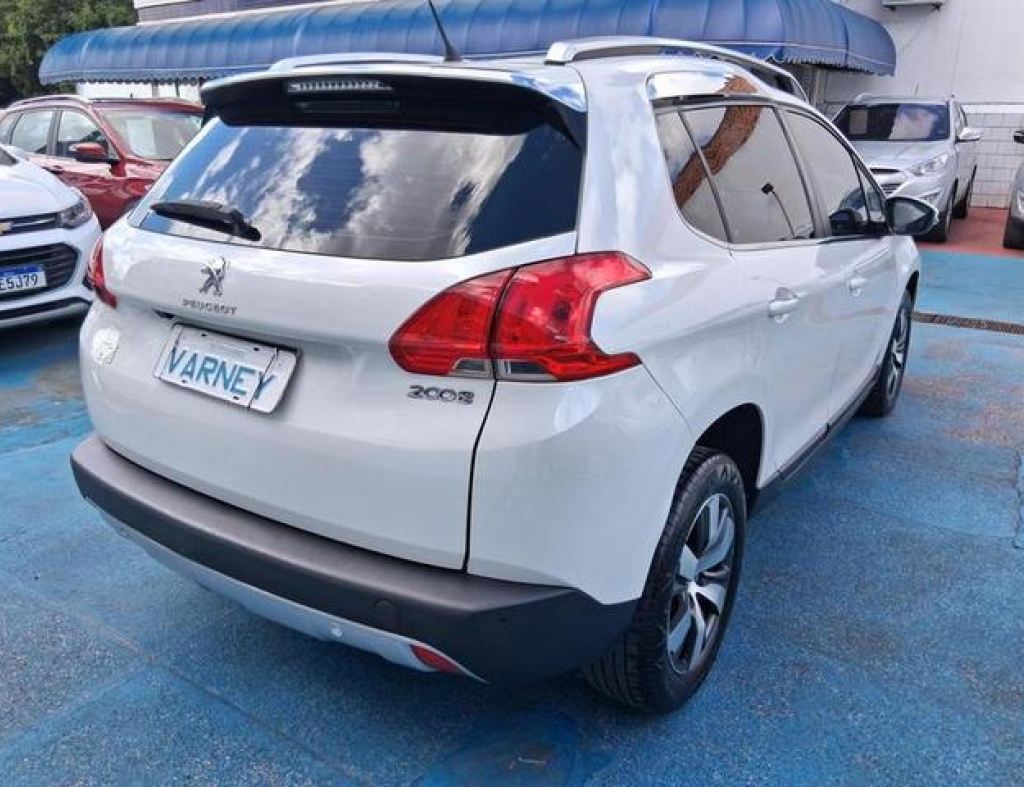 Peugeot / 2008 Griffe 1.6 Automático Flex 4 Portas Modelo 2018 imagem 6