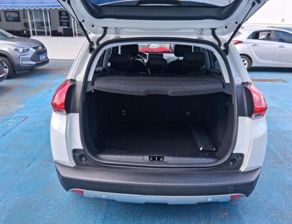 Peugeot / 2008 Griffe 1.6 Automático Flex 4 Portas Modelo 2018 imagem 8