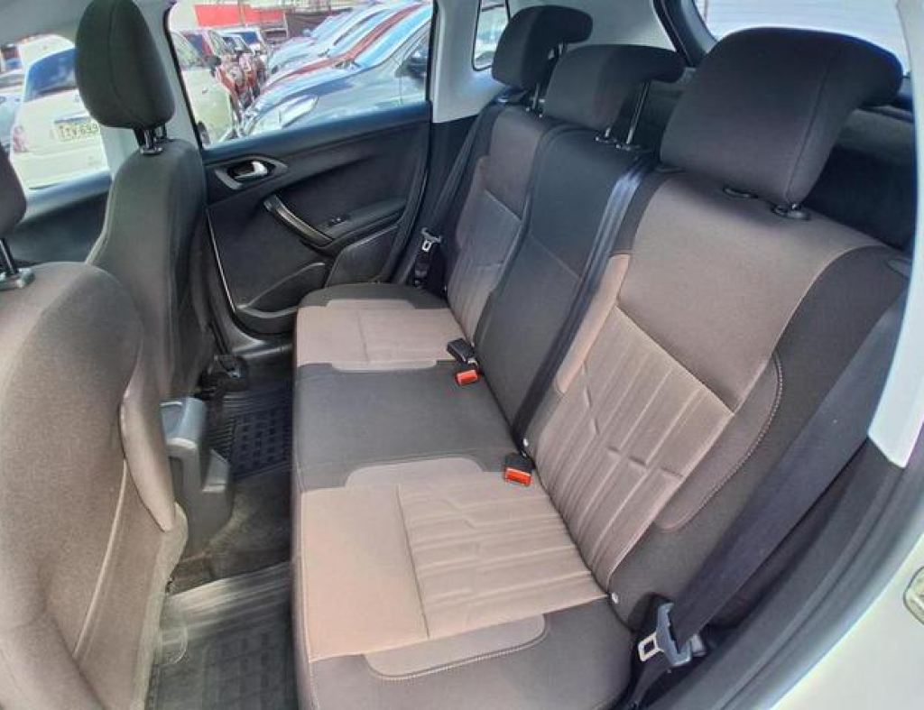 Peugeot / 2008 Griffe 1.6 Automático Flex 4 Portas Modelo 2018 imagem 12