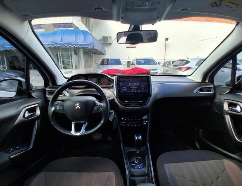 Peugeot / 2008 Griffe 1.6 Automático Flex 4 Portas Modelo 2018 imagem 15