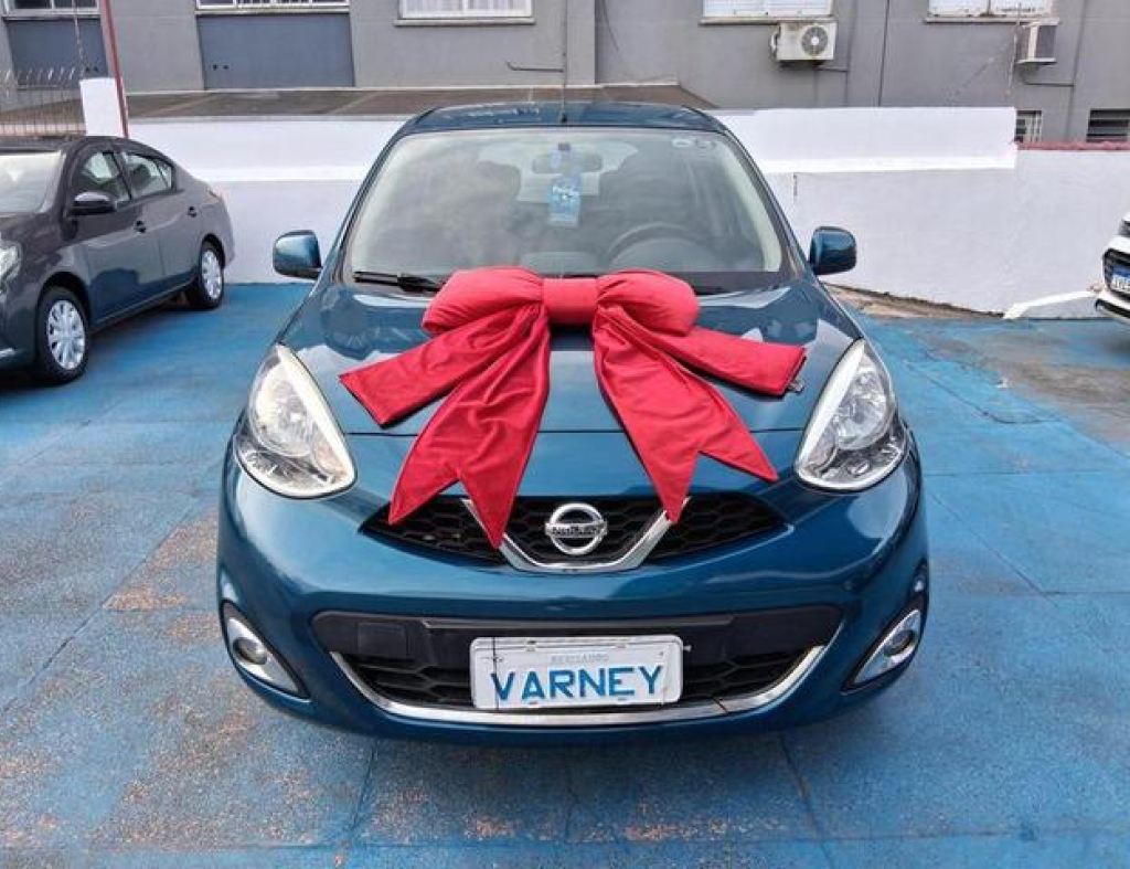 Nissan / March Sv 1.6 Flex 4 Portas Modelo 2015 imagem 2