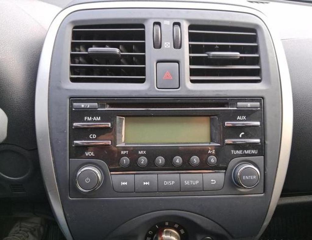 Nissan / March Sv 1.6 Flex 4 Portas Modelo 2015 imagem 17