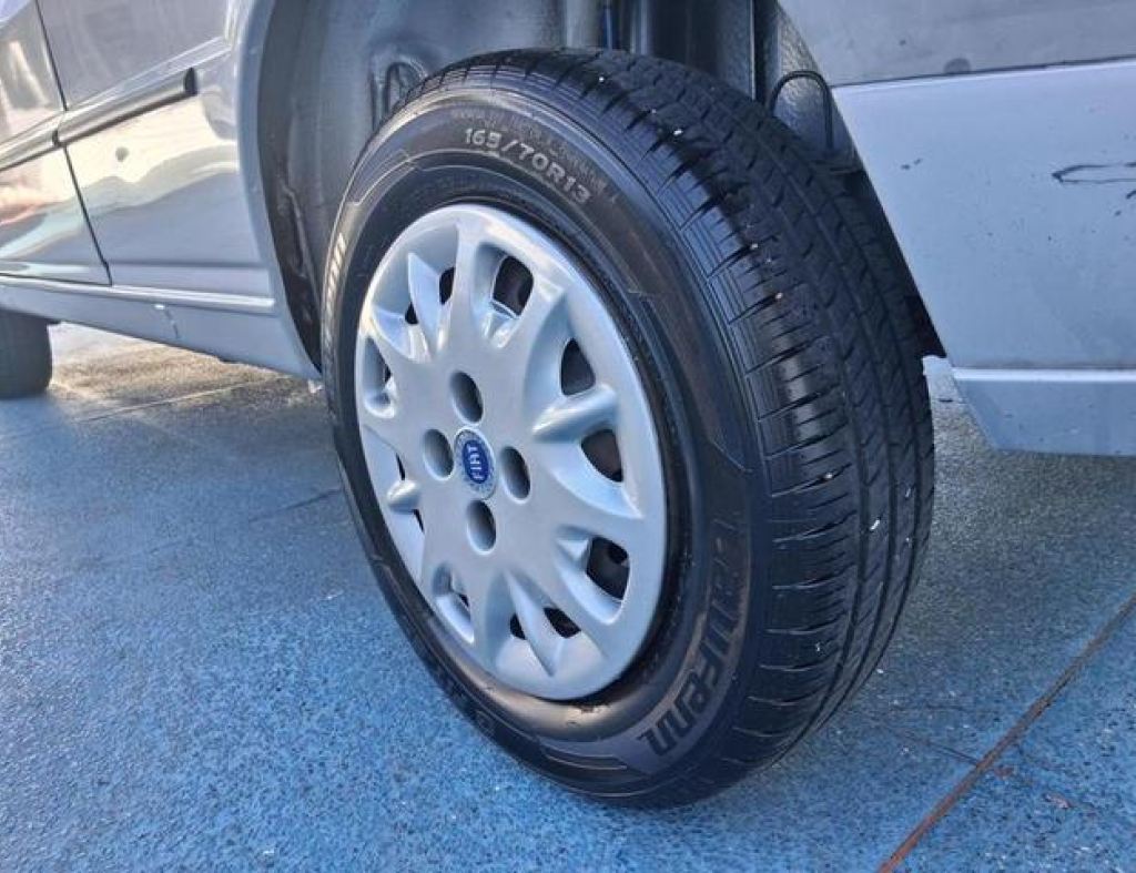 ***Repasse***Fiat / Uno Mille Economy 1.0 2 Portas Flex Modelo 2013 imagem 10