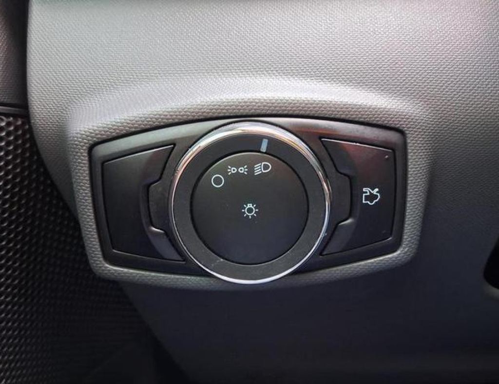 Ford / Ká Hatch 1.0 Flex 4 Portas Modelo 2018 imagem 16
