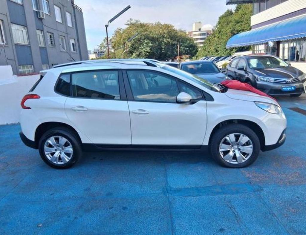 Peugeot / 2008 Allure 1.6 Automático Flex 4 Portas Modelo 2017 imagem 4