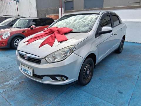 Fiat / Grand Siena Attractive 1.4 4 Portas Flex Modelo 2013