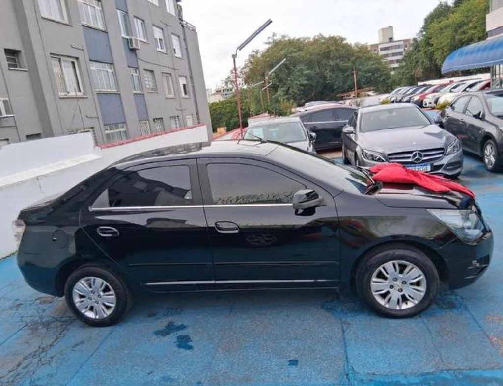 Chevrolet / Cobalt Ltz 1.8 Automático Flex 4 Portas Modelo 2015 imagem 4