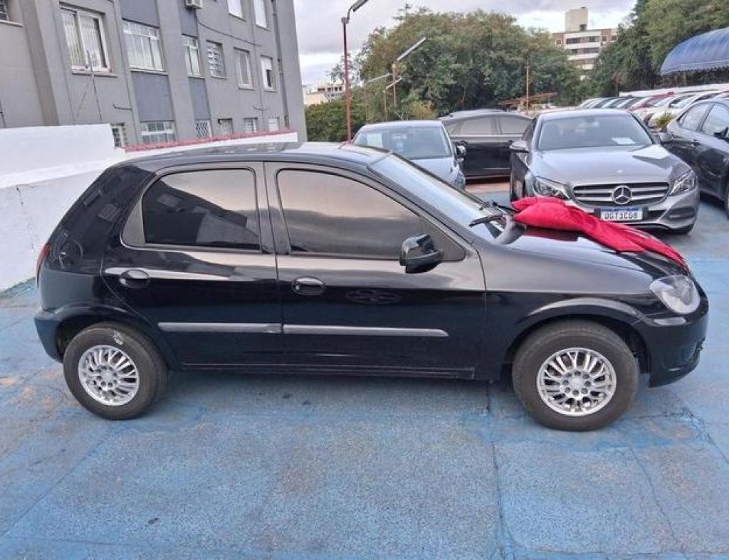 Chevrolet / Celta Lt 1.0 Flex 4 Portas Modelo 2013 imagem 3