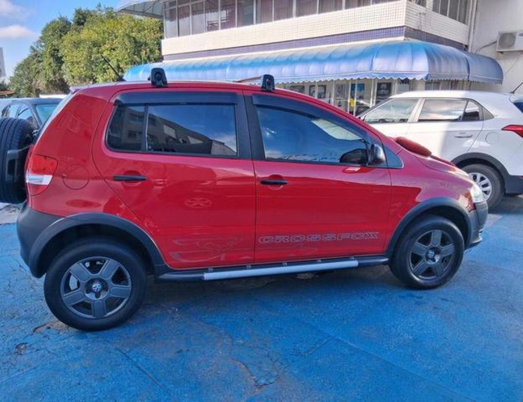 Volkswagen / Crossfox 1.6 Flex 4 Portas Modelo 2008 imagem 3