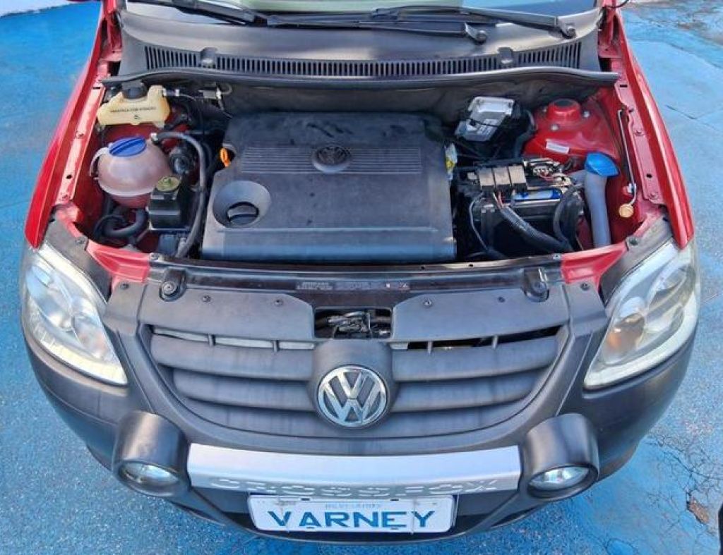 Volkswagen / Crossfox 1.6 Flex 4 Portas Modelo 2008 imagem 11