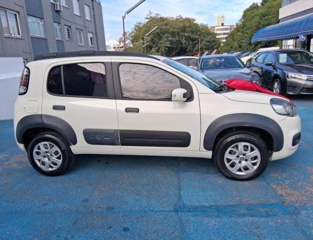 Fiat / Uno Way 1.4 Automático Flex 4 Portas Modelo 2015 imagem 3