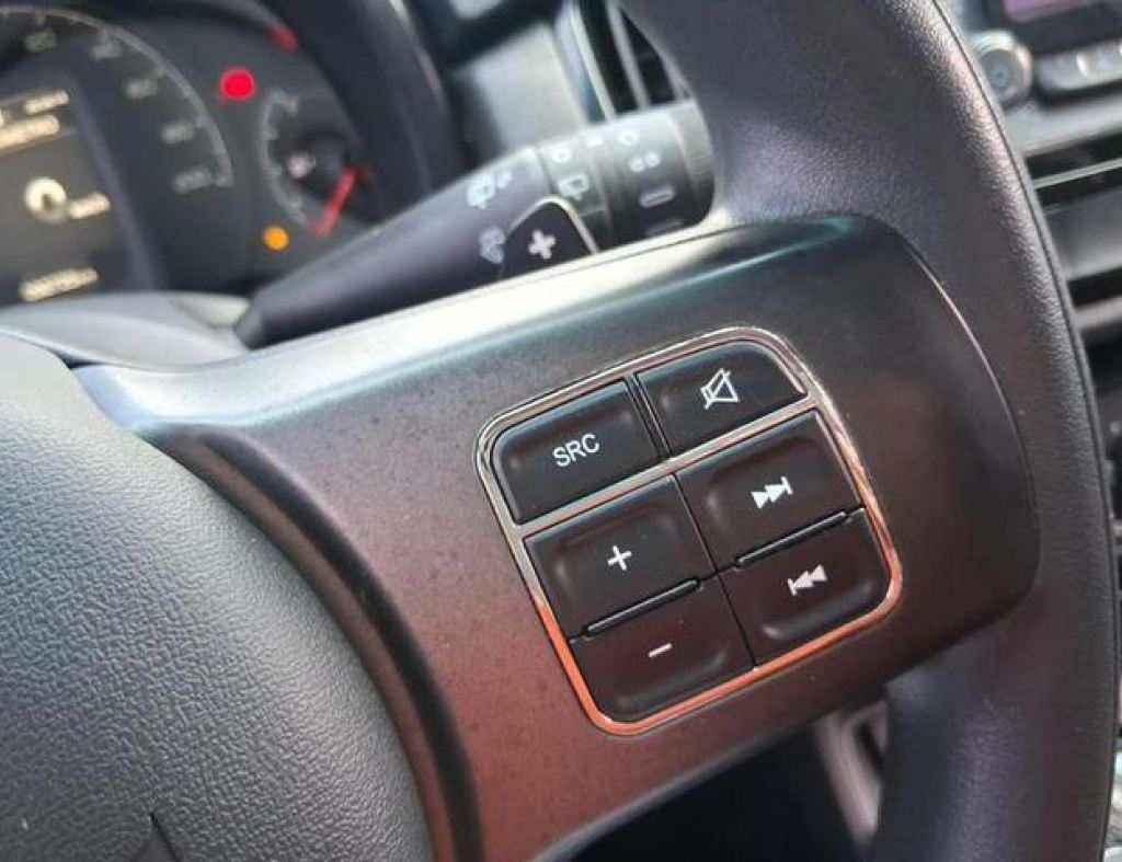 Fiat / Uno Way 1.4 Automático Flex 4 Portas Modelo 2015 imagem 18