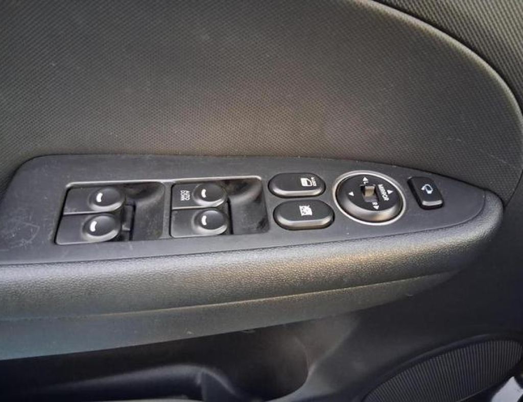 Hyundai / I30 2.0 Automático 4 Portas Modelo 2012 imagem 18