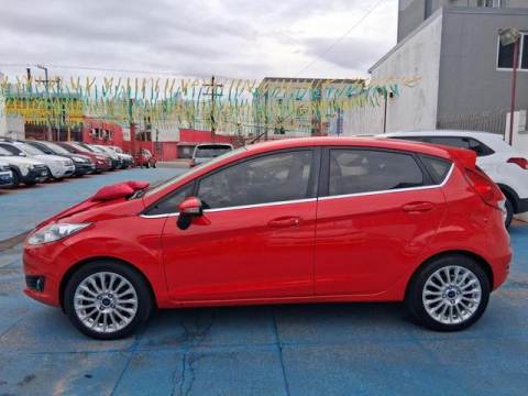 Ford / New Fiesta Titanium 1.6 Flex 4 Portas Modelo 2017