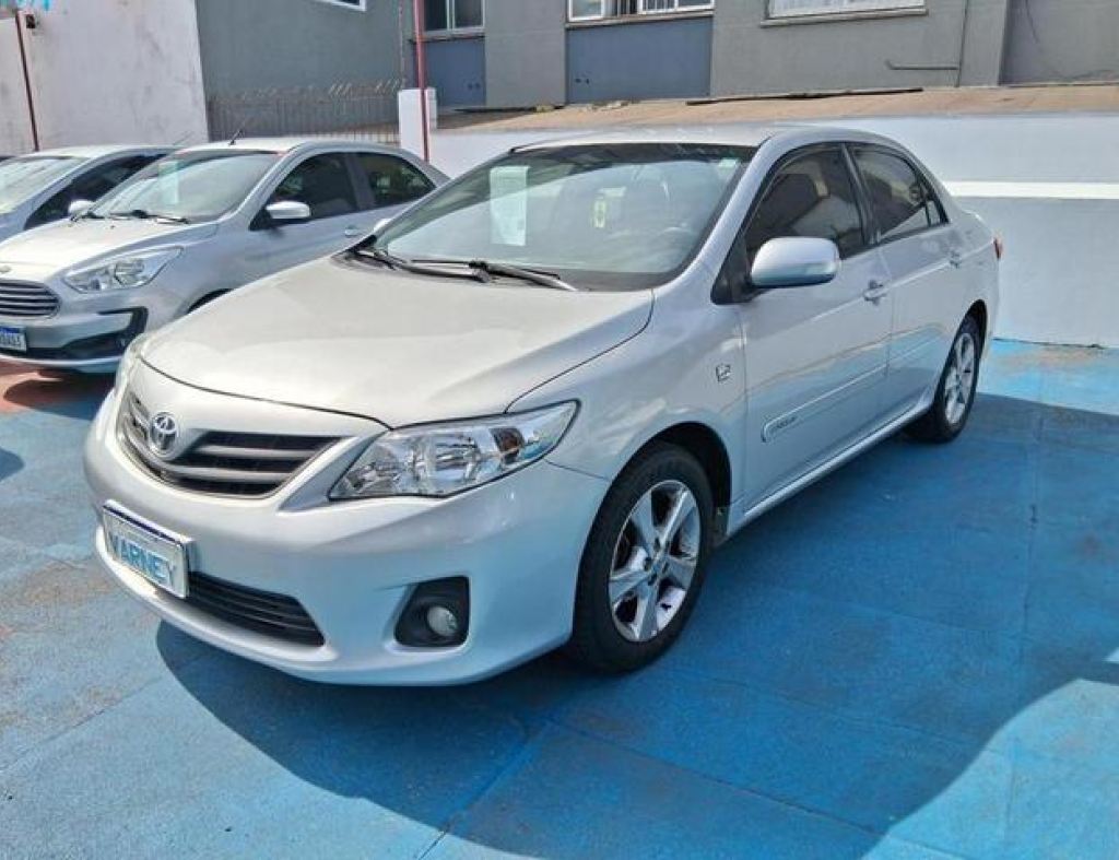 Toyota / Corolla Xei 2.0 Automático Flex 4 Portas Modelo 2013 imagem 2