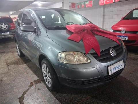 Volkswagen / Fox 1.0 Flex 2 Portas Modelo 2009
