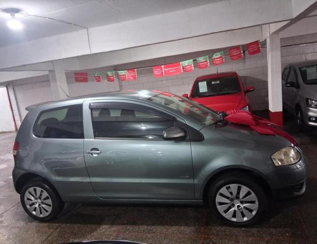 Volkswagen / Fox 1.0 Flex 2 Portas Modelo 2009 imagem 5