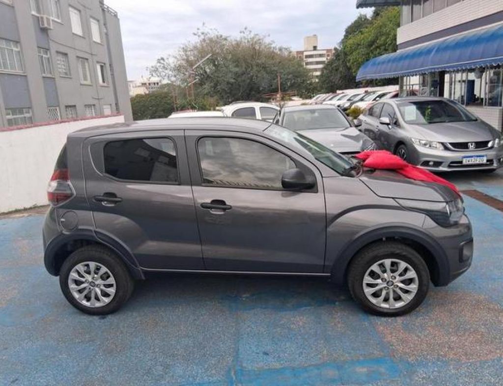 Fiat / Mobi Like 1.0 4 Portas ,Cinza Metalico,Modelo 2025 imagem 5