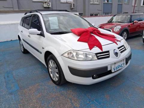 Renault / Megane Grand Tour Dynamique 1.6 16V Flex 4 Portas Modelo 2013