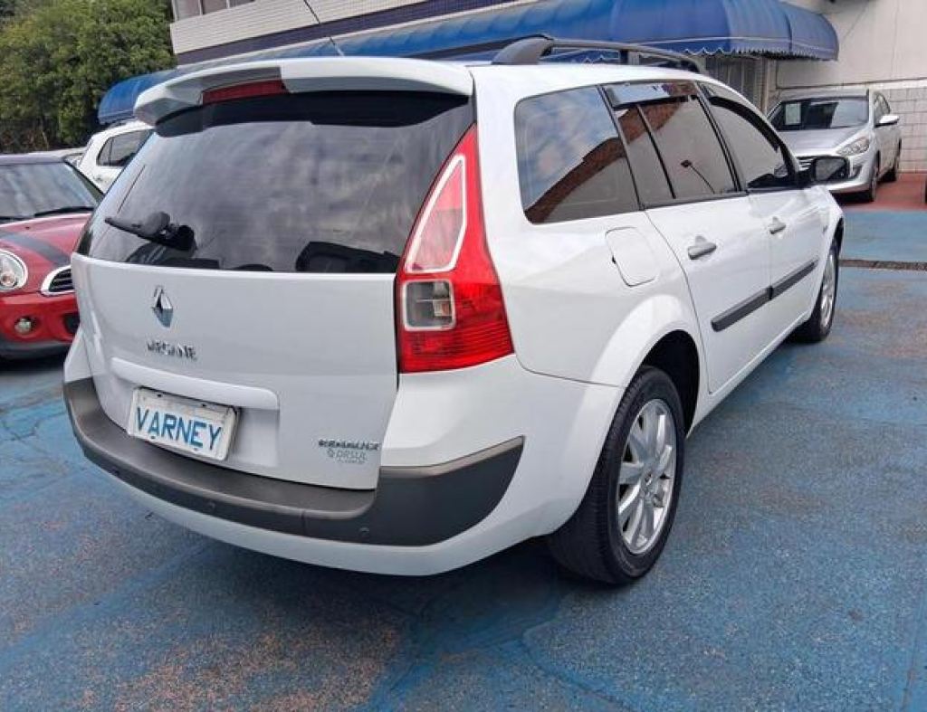 Renault / Megane Grand Tour Dynamique 1.6 16V Flex 4 Portas Modelo 2013 imagem 7