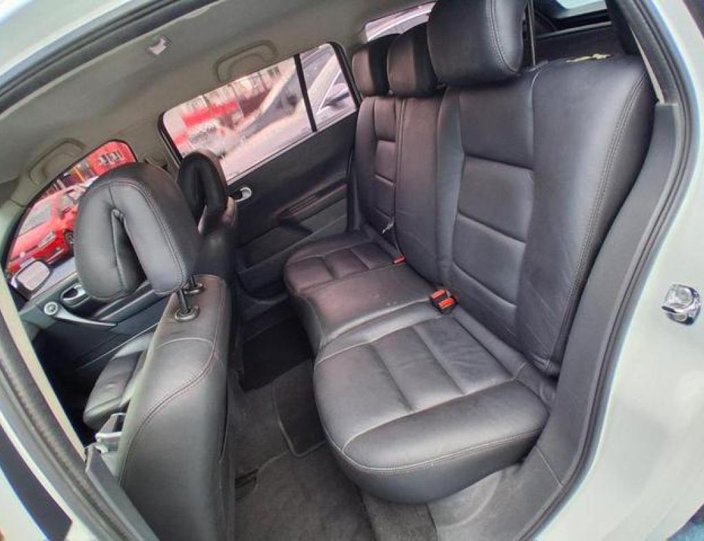 Renault / Megane Grand Tour Dynamique 1.6 16V Flex 4 Portas Modelo 2013 imagem 12