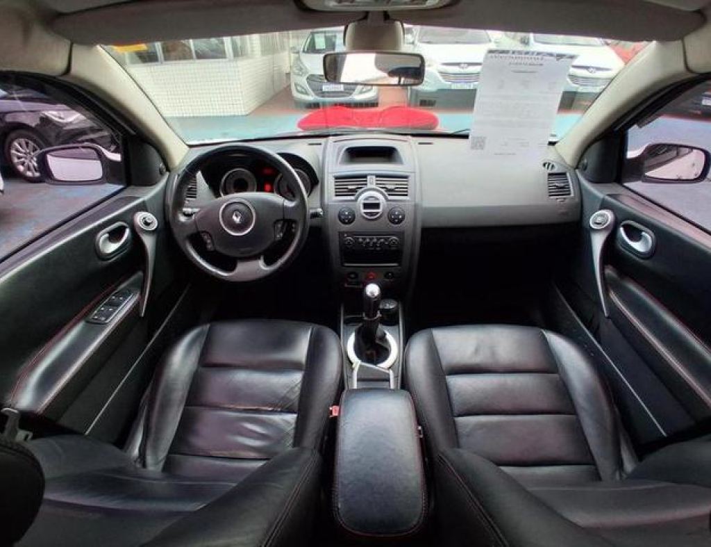 Renault / Megane Grand Tour Dynamique 1.6 16V Flex 4 Portas Modelo 2013 imagem 13
