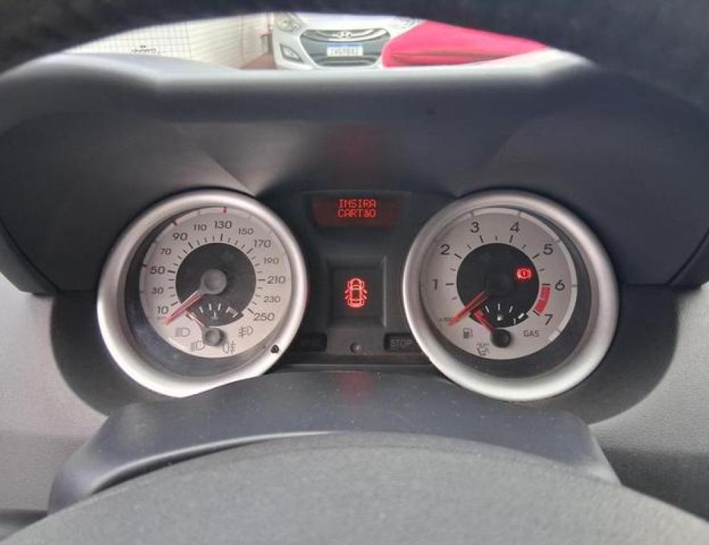 Renault / Megane Grand Tour Dynamique 1.6 16V Flex 4 Portas Modelo 2013 imagem 15