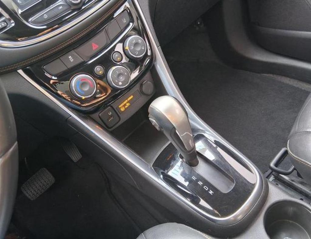 Chevrolet / Tracker Premier 1.4 Automática Flex 4 Portas Modelo 2018 imagem 17