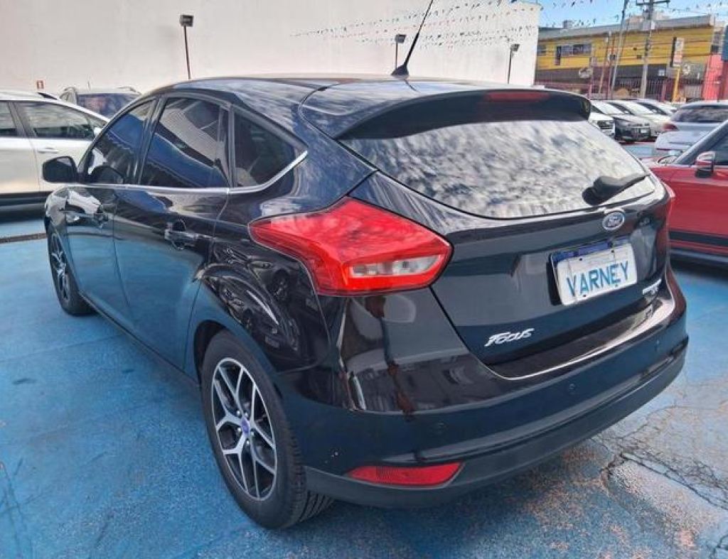 Ford / Focus Titanium 2.0 Automático Flex Modelo 2017 imagem 8