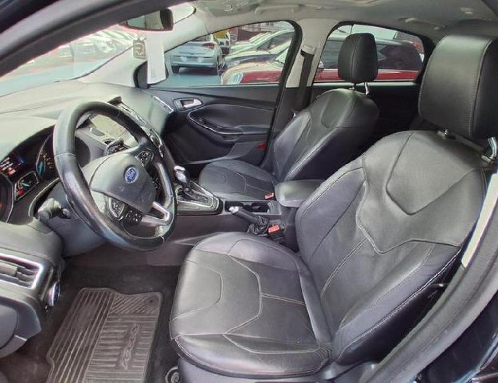 Ford / Focus Titanium 2.0 Automático Flex Modelo 2017 imagem 12