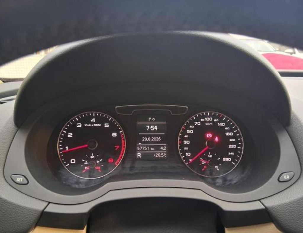 Audi / Q3 1.4 Tfsi Automático 4 Portas Modelo 2017 imagem 22
