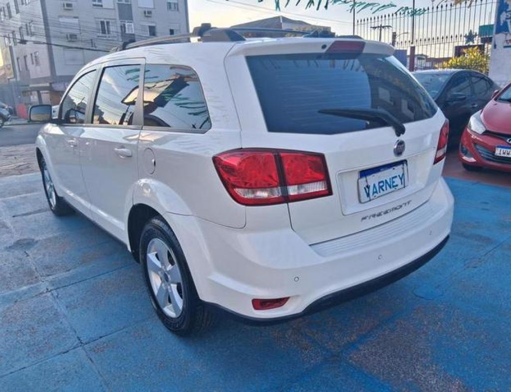 Fiat / Freemont Precisio 2.4 Automático 4 Portas Modelo 2012 imagem 8