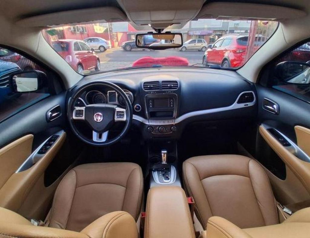 Fiat / Freemont Precisio 2.4 Automático 4 Portas Modelo 2012 imagem 12