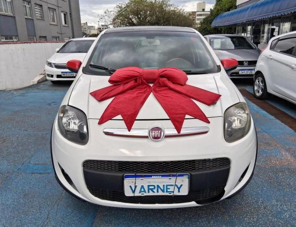 Fiat / Pálio Sporting 1.6 Automático Flex 4 Portas Modelo 2014 imagem 2