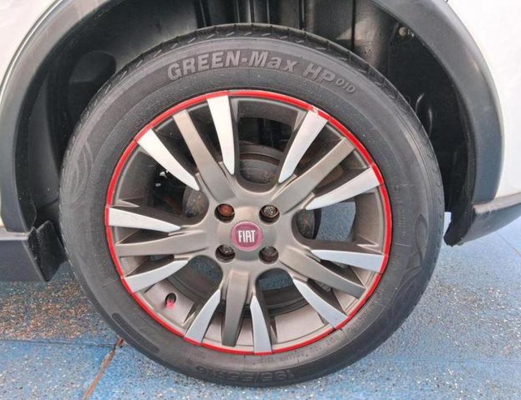 Fiat / Pálio Sporting 1.6 Automático Flex 4 Portas Modelo 2014 imagem 9