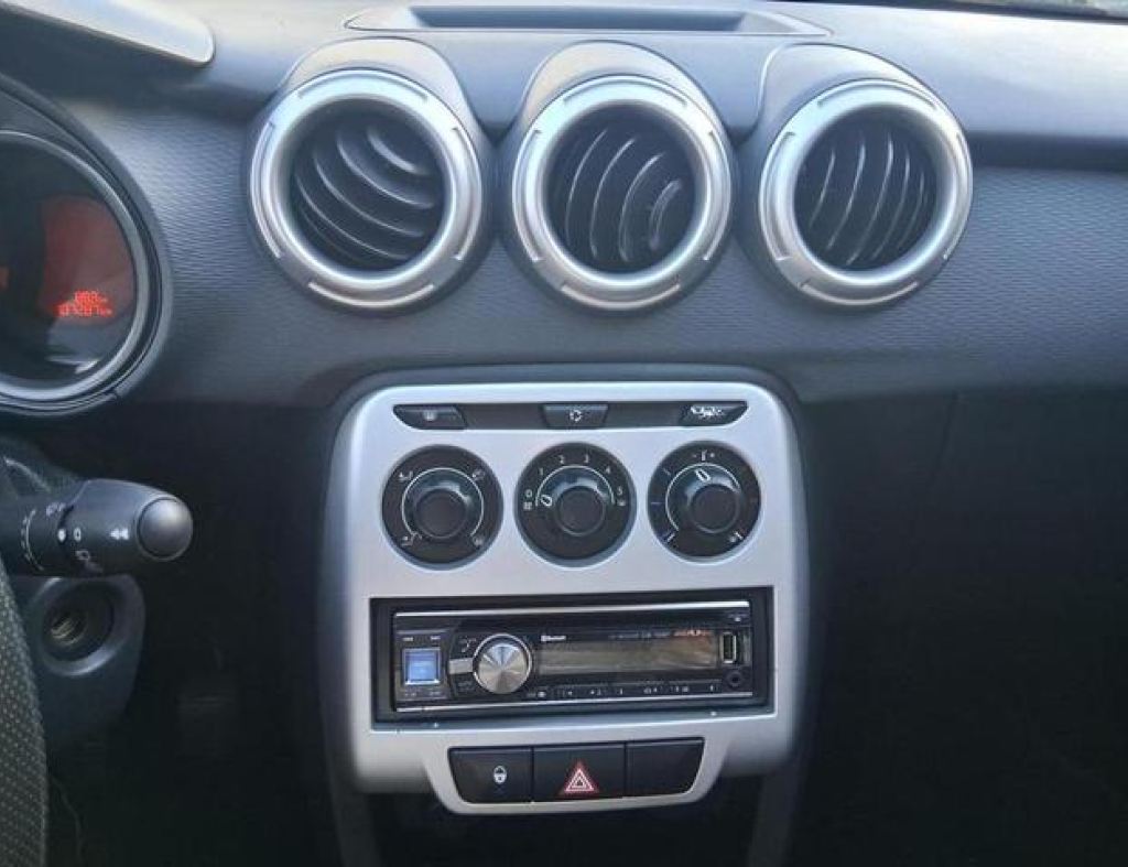 Citroen / C3 Origine 1.5 Flex 4 Portas Modelo 2014 imagem 14