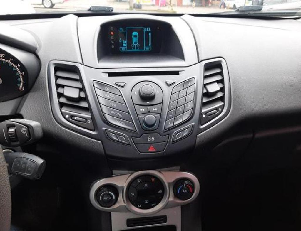 Ford / New Fiesta Hatch Sel 1.6 Automático Flex 4 Portas Modelo 2017 imagem 21