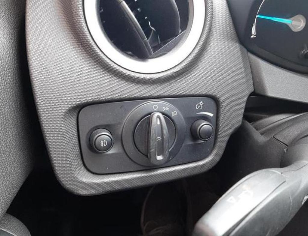 Ford / New Fiesta Hatch Sel 1.6 Automático Flex 4 Portas Modelo 2017 imagem 25