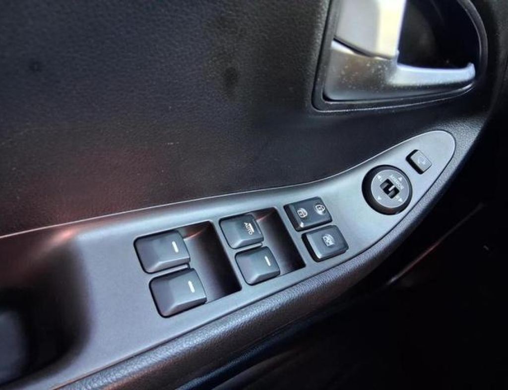 Kia / Picanto Ex 1.0 Automático Flex 4 Portas Modelo 2015 imagem 16