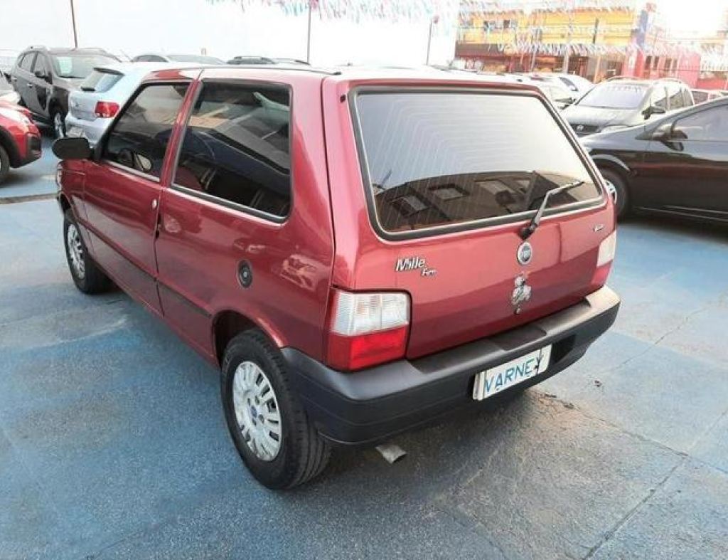 Fiat / Uno Mille Fire 1.0 Flex 2 Portas Modelo 2006 imagem 6