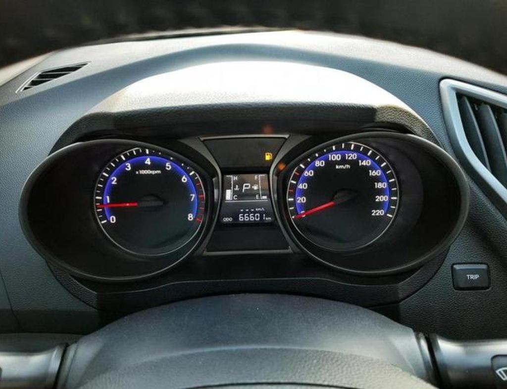 Hyundai / Hb20 Premium 1.6 Automático Flex 4 Portas Modelo 2016 imagem 16
