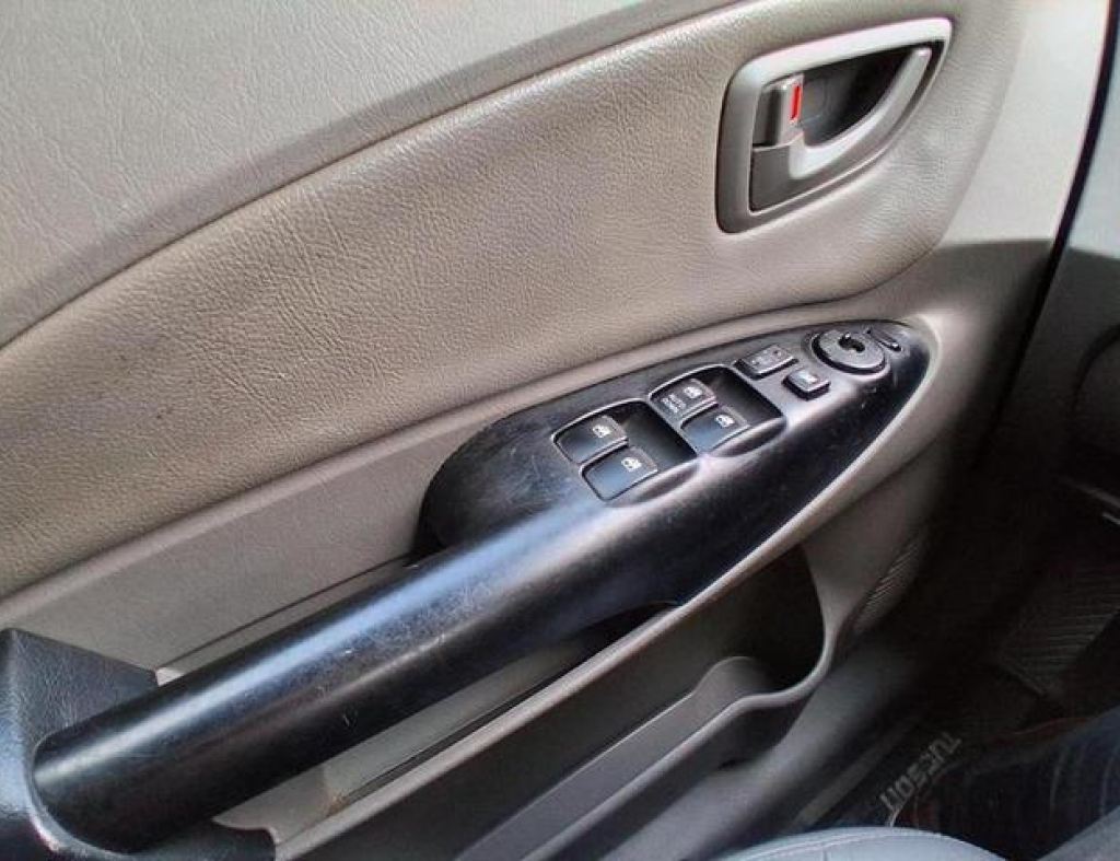 Hyundai / Tucson Gls 2.0 Automática Flex 4 Portas Modelo 2016 imagem 19
